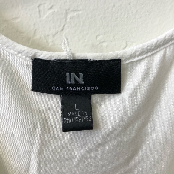 NWT New Flowy Tank Top Blouse White Large - Picture 3 of 6